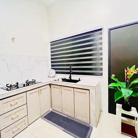 Quayside Cove Homestay - Corner House, Shah Alam Rimbayu Netflix Syok Tv Bbq Экстерьер фото